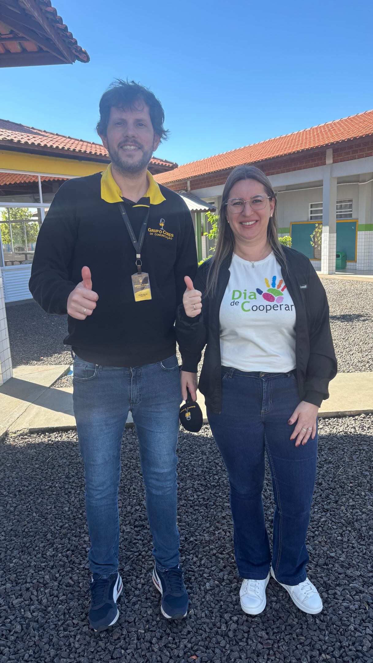 Imagem: 🎙 De Olho na Rua de Não-Me-Toque acompanhou uma ação especial na Escola Amália Kerber! Nesta quinta-feira (24), o...